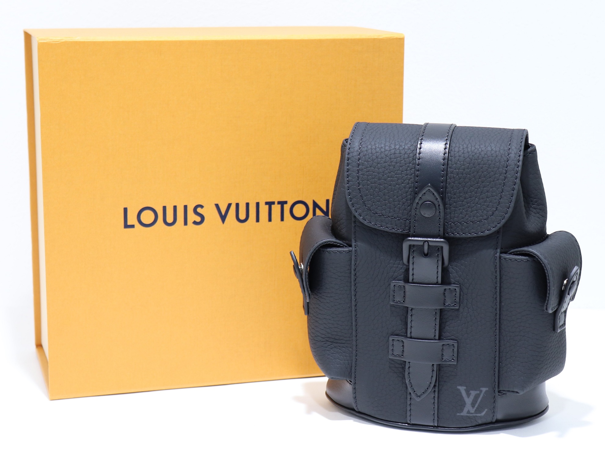 Louis Vuitton Christopher xs (M58495) in 2023