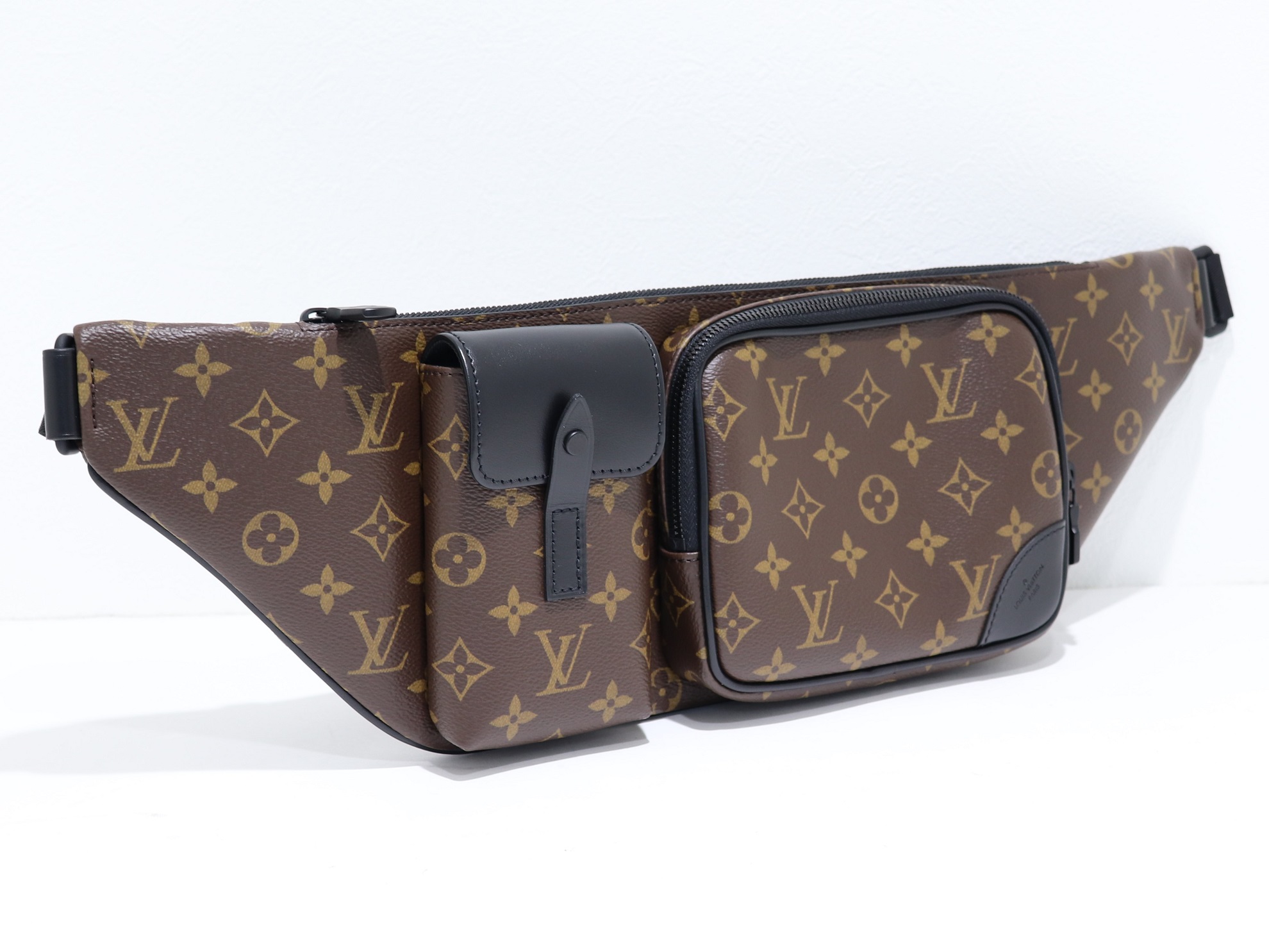 LOUIS VUITTON ルイヴィトン  
クリストファー バムバッグ  
M45337 モノグラム マカサー 
ショルダーバッグ ボディバッグ 　
【正規品】【美品】 
【買蔵】